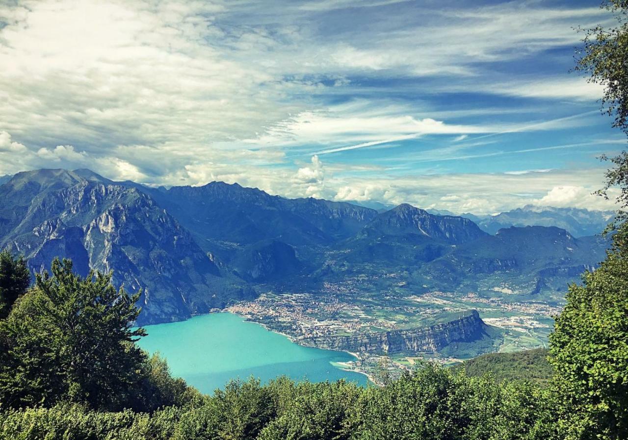 Ferienwohnung La Volta Del Garda Torbole Sul Garda Exterior foto